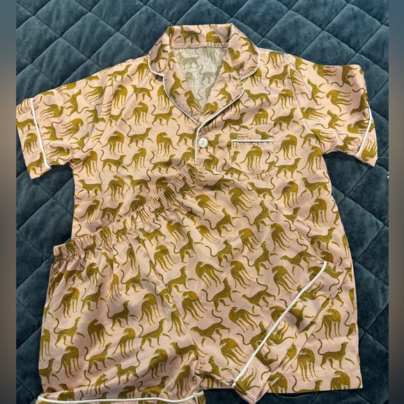 Jane Marie Other - NWT Girls Jane Marie silky satin pajama short set, size small